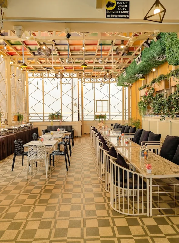 Restaurant in Hiran Magri Udaipur