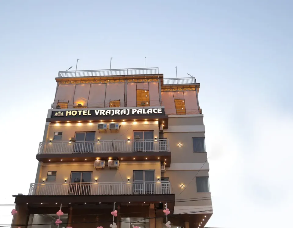 Luxury Hotel in hiran magri Udaipur